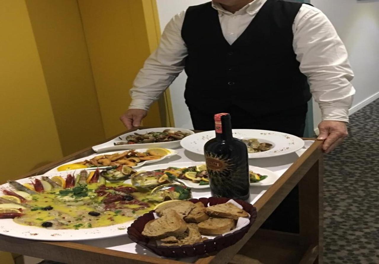 Vivi La Vita Hotel Tiranë Luaran gambar